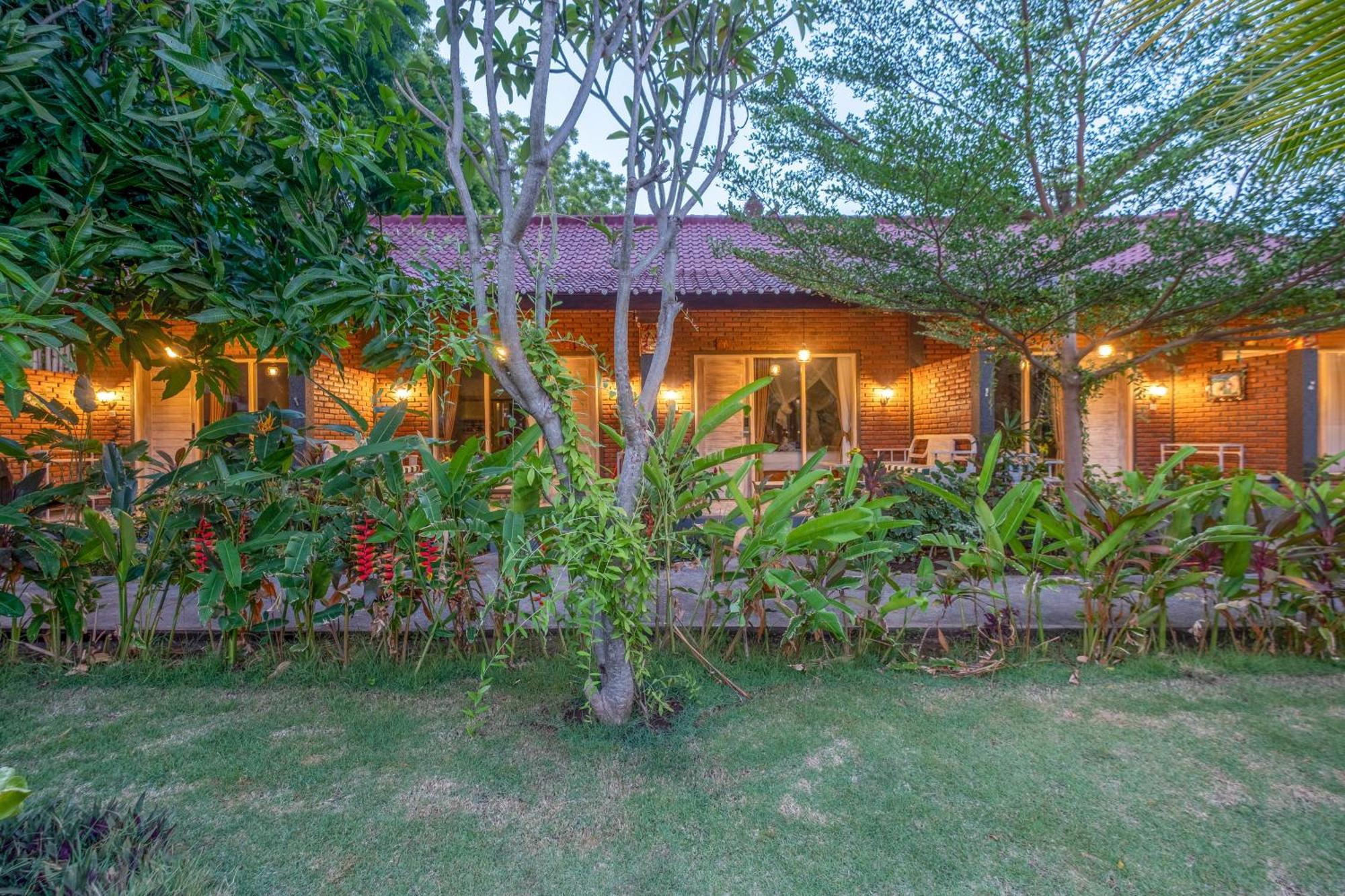 Hotel Taman Bidadari Eco Wellness Pemuteran Exterior foto